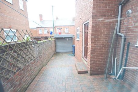 Dean Road, South Shields - Photo 3