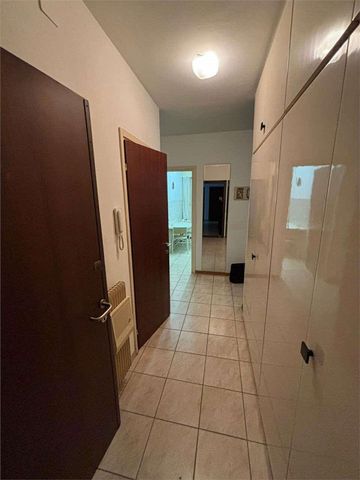 Miete Erdgeschosswohnung in Cassarate - Photo 5