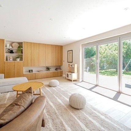 5 bedroom detached house to rent - Photo 1