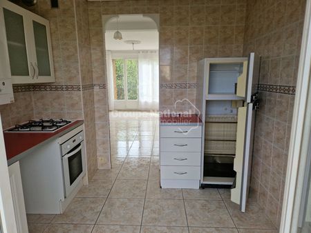A Louer Aubagne Appartement de type 3, - Photo 2