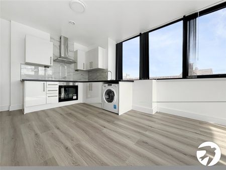1 bedroom property to rent - Photo 4