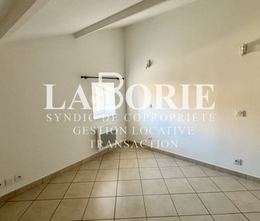À Entraigues-Sur-La-Sorgue, appartement T2 en location 560 EUR - Photo 2