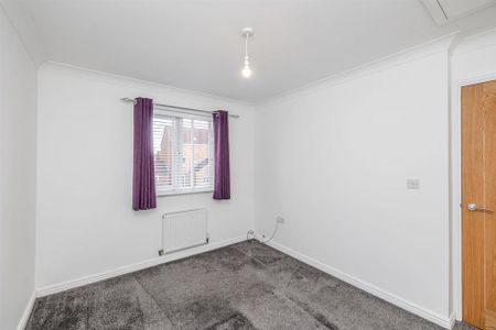 3 bedroom detached house to rent - Photo 3