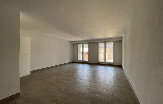 Appartement de 3,5 pièces triplex au Rez-de-chaussée avec garage inclus - Photo 1
