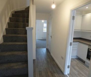 Semi-detached house to rent on - Photo 5