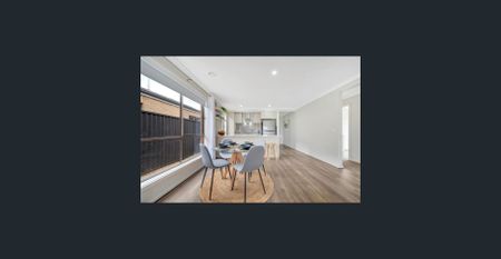 3 BEDROOM GEM IN COBBLEBANK - Photo 2