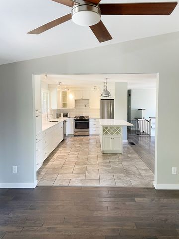 3 Bedroom - Photo 5