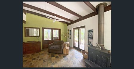 FULLY FURNISHED - Photo 2