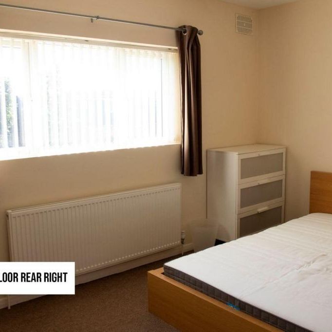 4 bedroom semi-detached house to rent - Photo 1