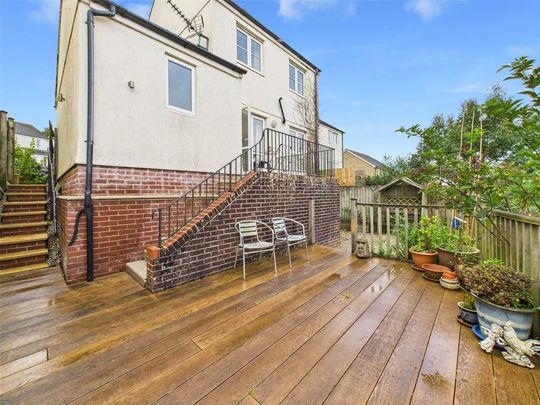 3 bedroom detached house to rent - Photo 1