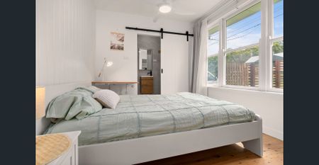 Fully renovated & furnished with air conditioning, 2 min walk from university - Photo 4