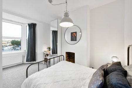 Lodge Causeway, Fishponds - Photo 3