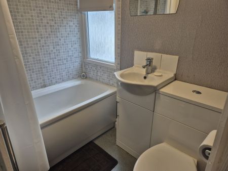 Chester Road, Frodsham - Photo 4