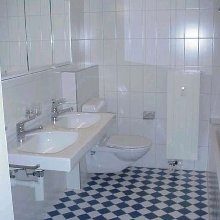 Grand appartement de 2,5 pièces dans un endroit calme - Foto 4