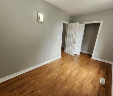 419 Bronson Avenue - 1 - Photo 3