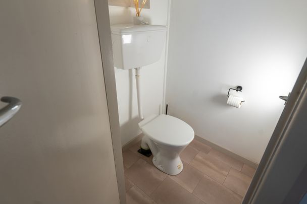 Three bedroom with views! - Photo 1