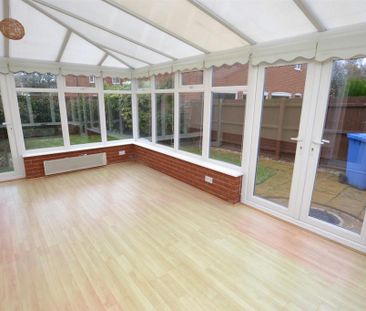 3 bedroom detached house to rent - Photo 4