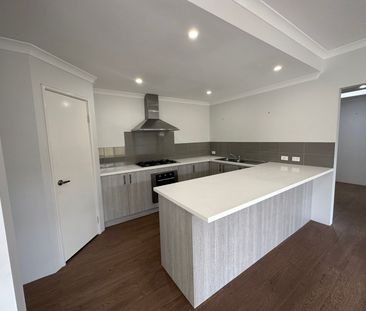 MODERN LOCK AND LEAVE - Photo 5