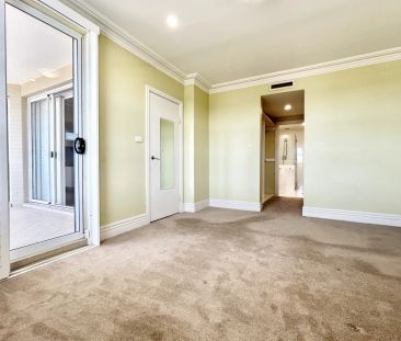 Family entertainer in a highly sought after locale - Photo 5