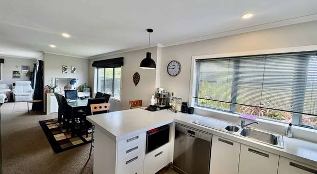 Modern, low maintenance living in Prime Johnsonville - Photo 1