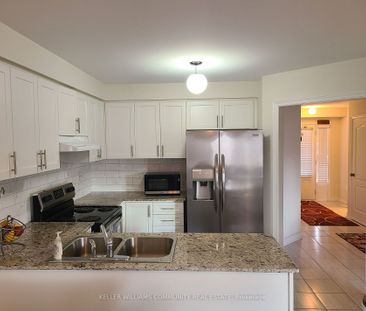 Detached Home For Lease | E8096436 - Photo 3