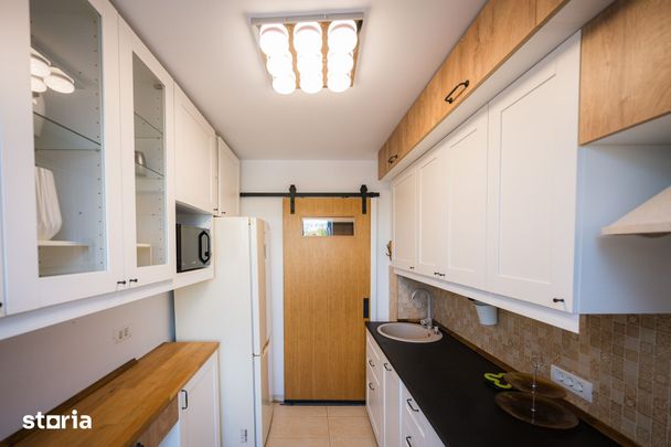 Închiriere apartament 3 camere, la 3 minute de metrou Costin Georgian - Photo 1