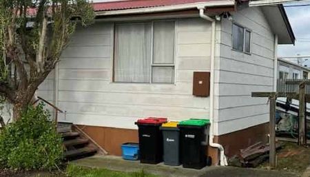 Charming 1 BR self-contained Flat in Saint Kilda! - Photo 5