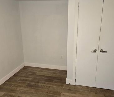 For Lease - 121 Cumberland Street, Barrie, Ontario - Photo 3