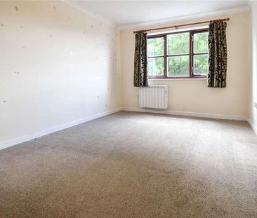 Priory Gardens, Union Lane, Droitwich, Worcestershire, WR9 - Photo 2