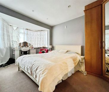 Cypress Avenue, Twickenham, TW2 7JZ - Photo 5