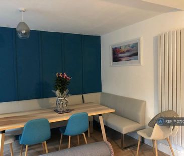 3 bedroom detached house to rent - Photo 3