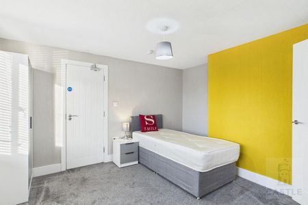 4 bedroom house of multiple occupation to rent - Photo 4