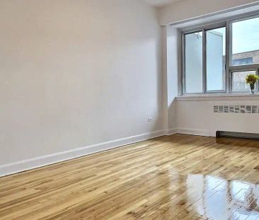 6275 Northcrest — 3 ½ - Photo 2