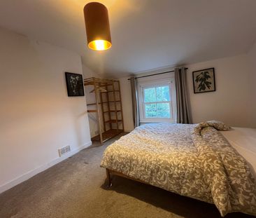 Room in a Shared House, Kingston Road, SW19 - Photo 3