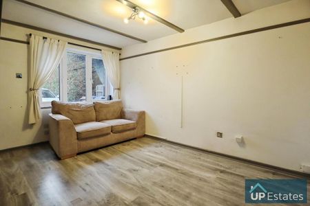 2 bedroom semi-detached house to rent - Photo 2