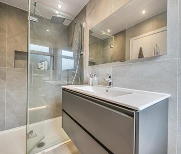 5 bedroom semi-detached house to rent - Photo 4