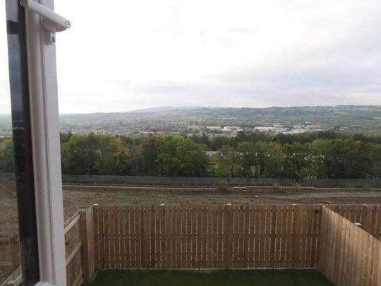 3 bedroom semi-detached house to rent - Photo 1