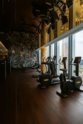 2 Bed Flat, London, SW8 - Photo 1