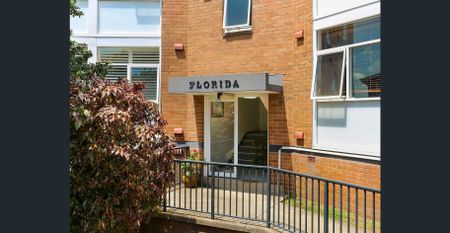 Beachside Living - Photo 5