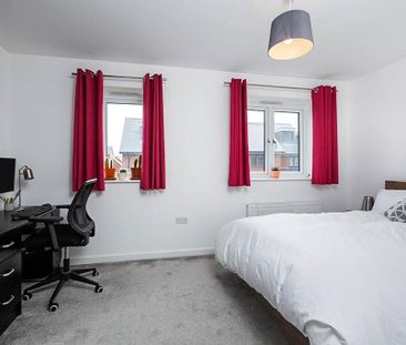 2 bedroom semi-detached house to rent - Photo 3