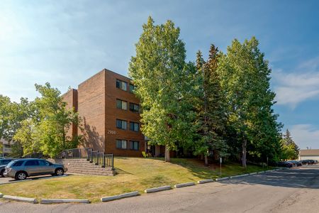 1825 Woodview Dr SW, Calgary - Photo 5