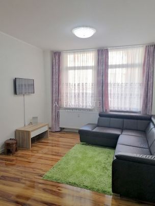Pronájem bytu 2+kk 65 m² - Fotografie 1