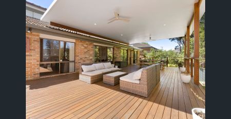 Coastal Charm Meets Leafy Serenity - Photo 5