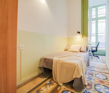 Gran Via de les Corts Catalanes, Barcelona, Catalonia 08011 - Photo 3