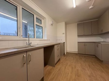 4 Bed Flat, Cazenove Road, N16 - Photo 4