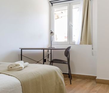 Carrer de lArquitecte Arnau, Valencia, Valencian Community 46020 - Photo 6