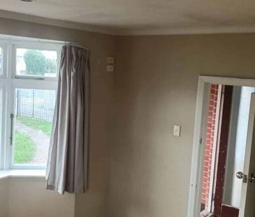 Charming 3BR Home in Riversdale! - Photo 5