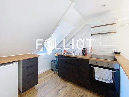 A LOUER - Appartement meublé "bail étudiant 9 mois" centre ville GRANVILLE 1 pièce 17.8 m2 - Photo 2