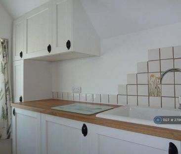 1 bedroom flat to rent - Photo 6