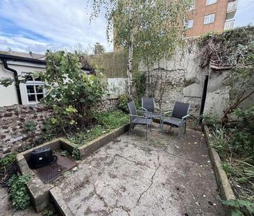 St. Martins Place, Brighton, BN2 - Photo 4